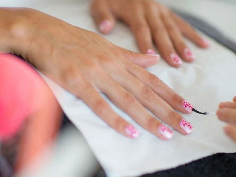 طراحی سایت حرفهای برای سالن ناخن با امکانات رزرو آنلاین نقش خدمات سوبلز در طراحی سایت سالن ناخن